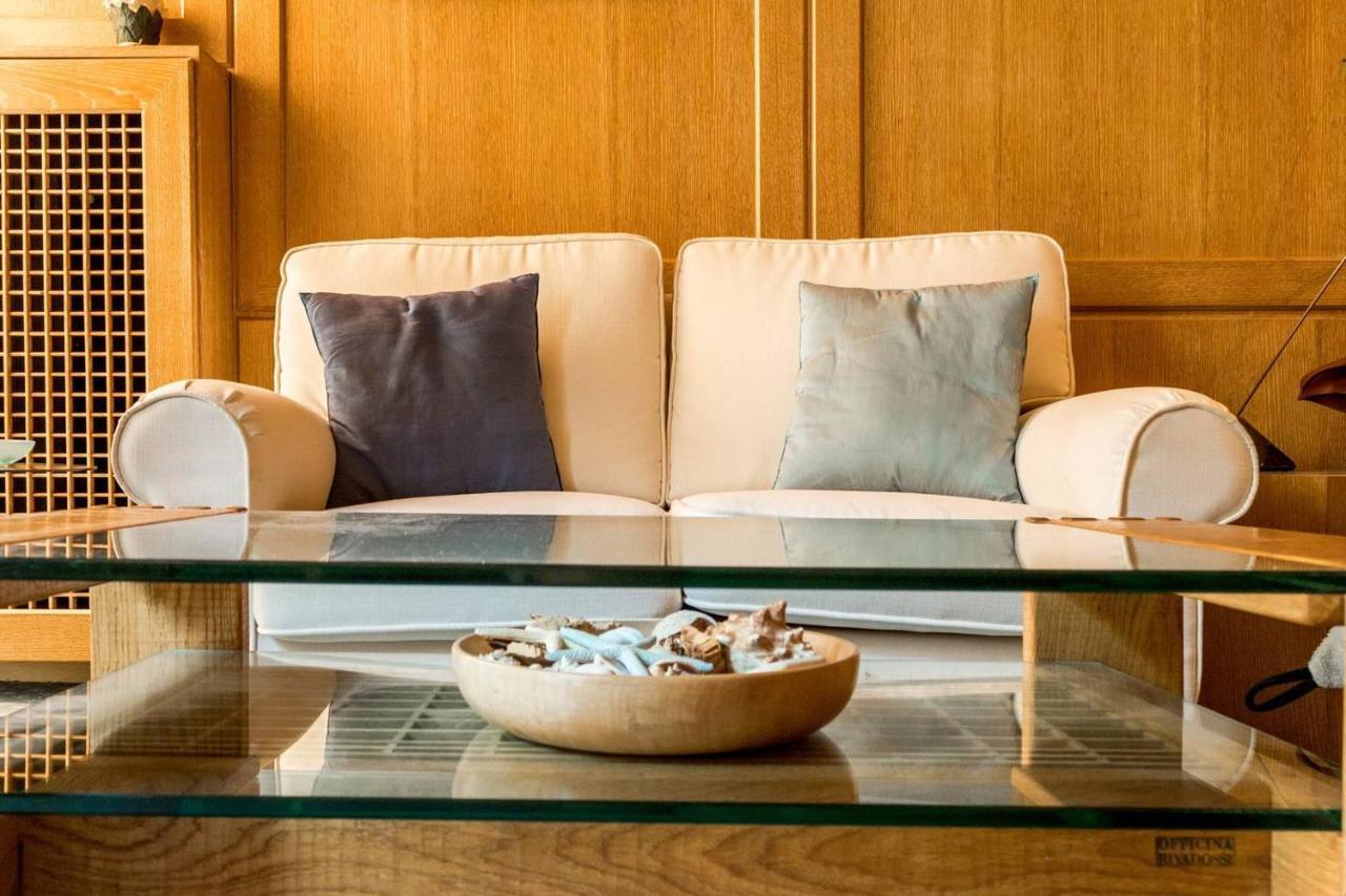 Joivy Charming Apt With Terrace In The Very Heart Of Milão Exterior foto